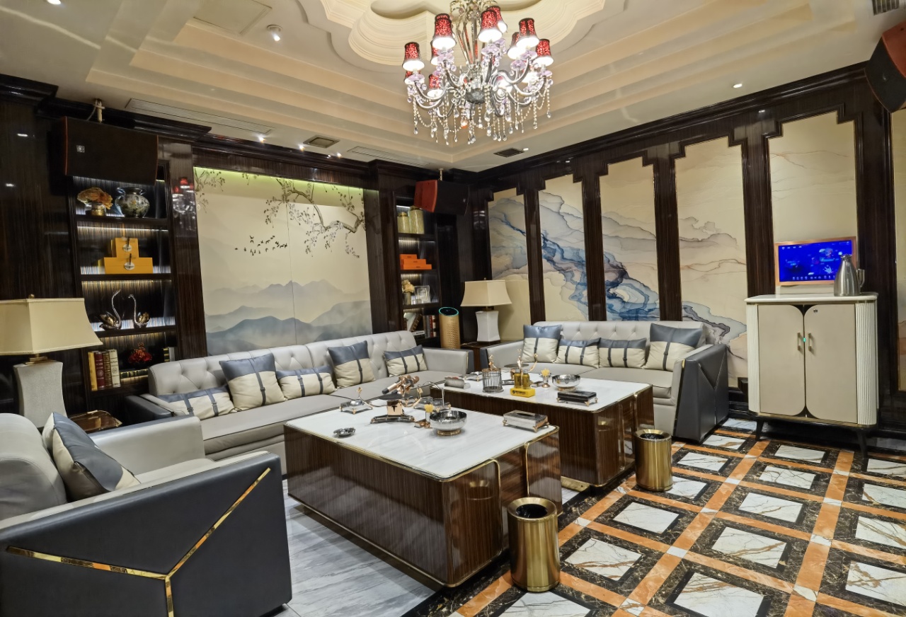 成都皇钻KTV  沉浸式娱乐消费指南