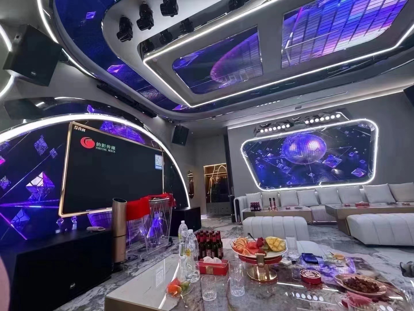 津高端顶流Yolo superlive KTV