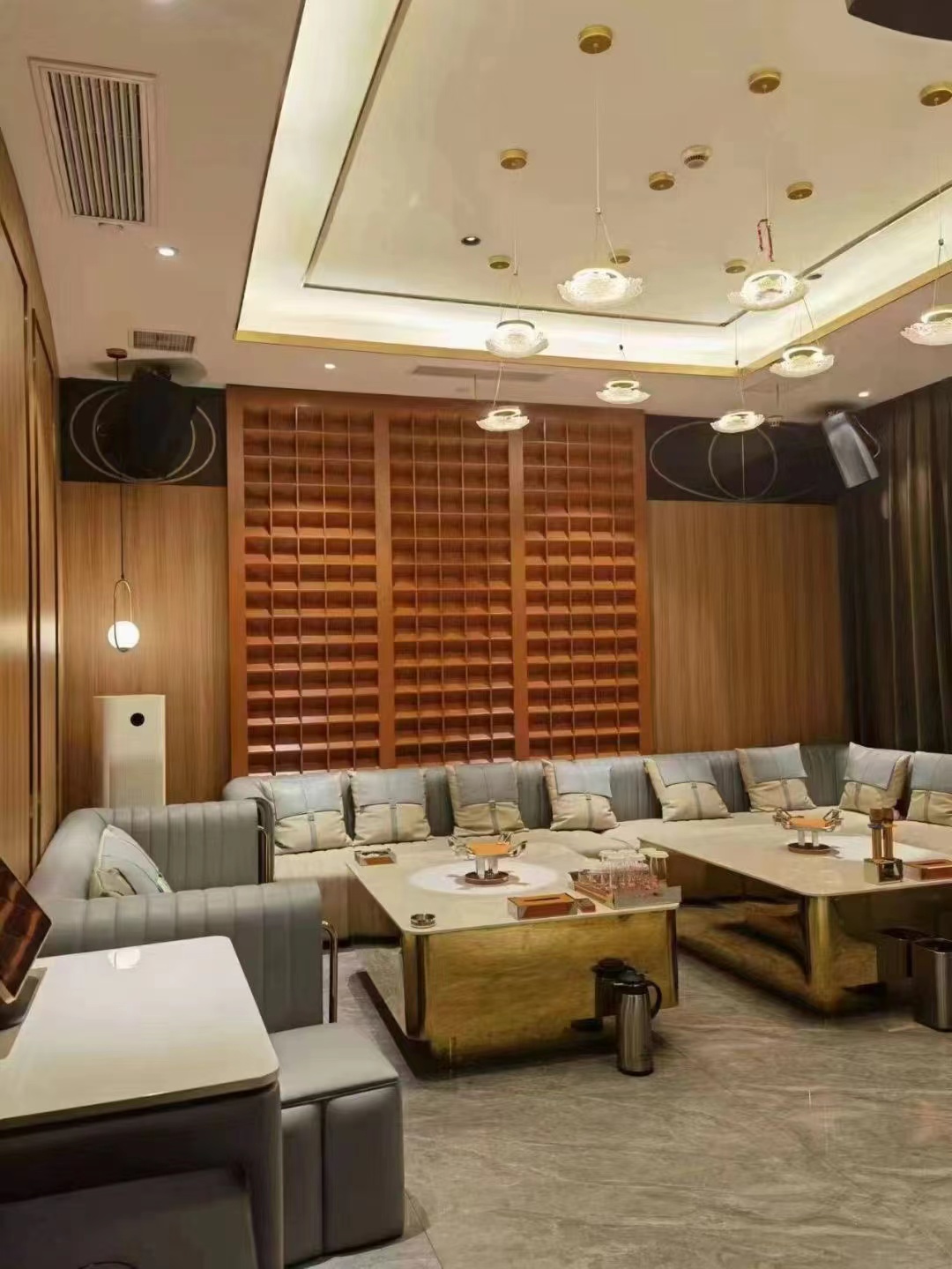 苏州中端商务KTV｜鼎冠国际娱乐会所