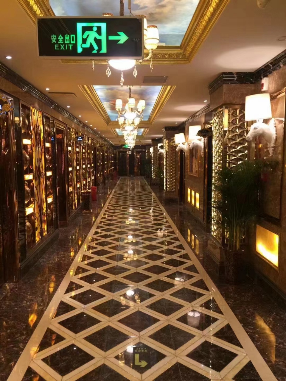郑州工人路汉江路中端KTV
